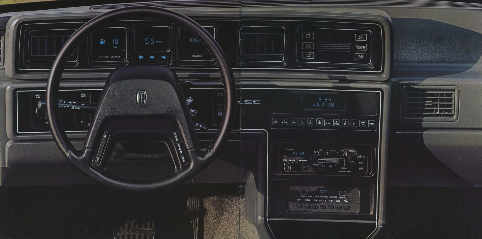 n_1985 Lincoln Full Line Prestige-10-11.jpg